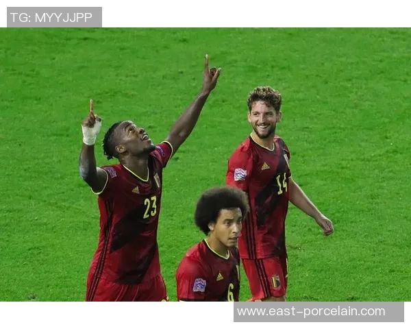 射门时刻猜猜这位足球明星的名字挑战你的足球知识与直觉