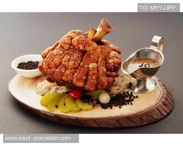 足球明星品尝西餐的精彩瞬间分享与美食体验视频合集 足球明星品尝西餐的精彩瞬间分享与美食体验视频合集